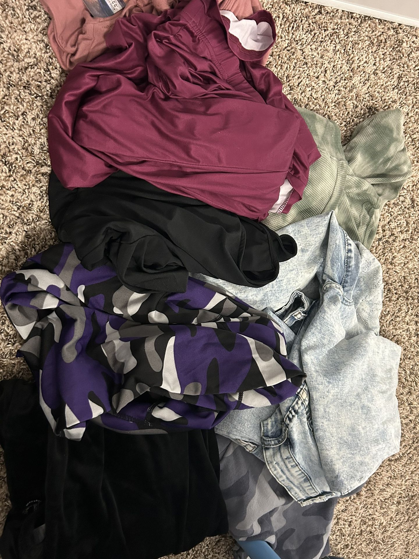 Laddies Size 2x Clothing