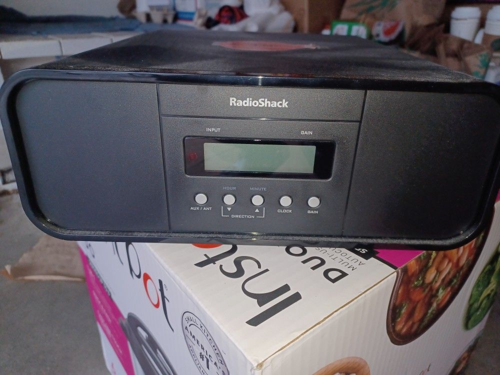 Indoor Power Antenna Watch Local TV For Free