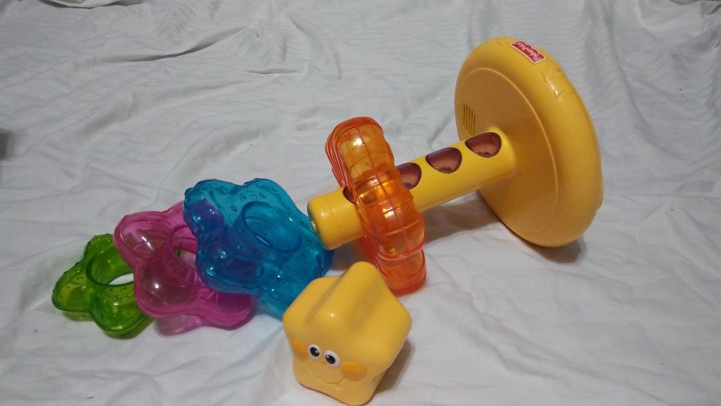 Fisher-Price brilliant Basics little superstar classical Stacker