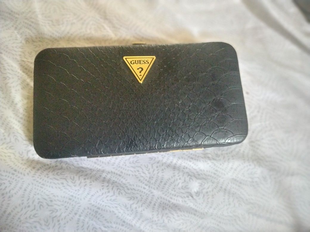 Ladies Guess Wallet 