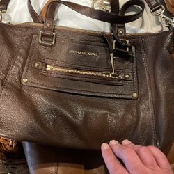 Micheal Kors, Coach, Rebecca Minkoffe, Brahmin Lots Of Diff  Purses
