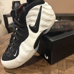 Sizes 9.5M & 11M Nike Air Foamposite Pro Pearl (2025)
