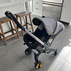 Donna stroller car seat like new