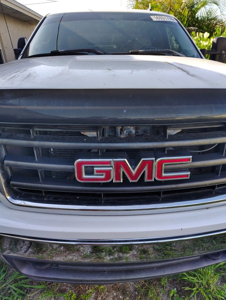 2008 GMC Truck Has A Salvage Title