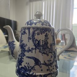 Spode vintage Provencial Garden Blue Teapot, Made in England 