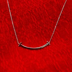 Minimalist Curved Bar Necklace – 18" 18K Yellow Gold 