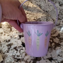 Metal Small Easter Decor Bucket