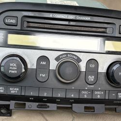 Stereo From A 2005 Honda Odyssey 