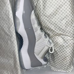 Jordan 11 Retro Low Cement Grey Size-10