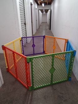 Big toddleroo play yard pickup 2-8 pm rainbow/charleston cash only read description