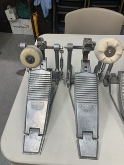 2 VINTAGE BASS DRUM PEDALS