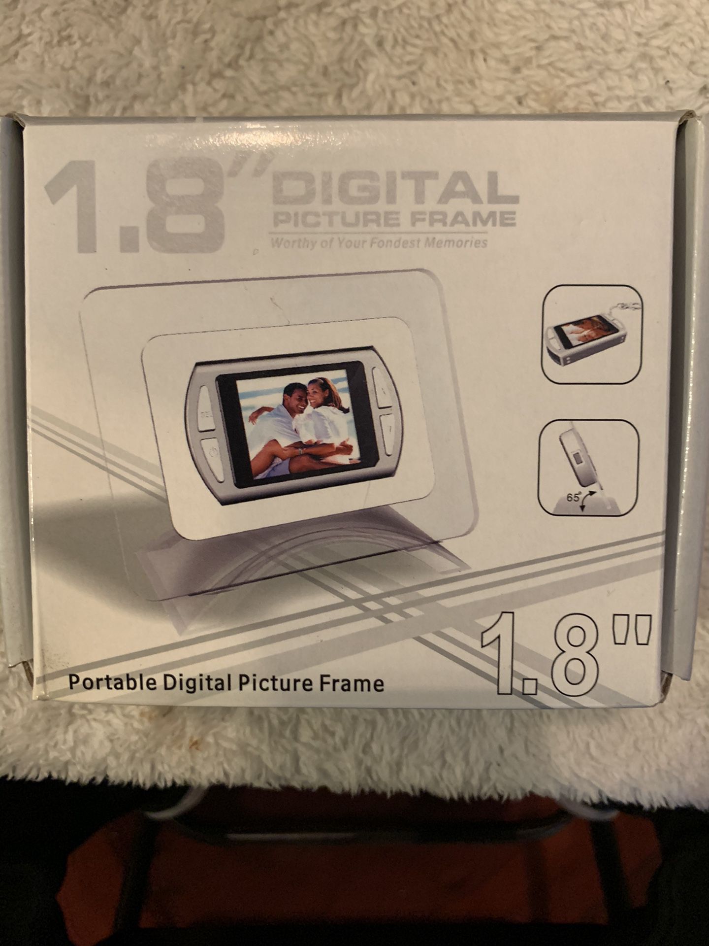 RoHS 1.8 Portable Digital Picture Frame