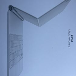Apple Magic Keyboard for iPad Pro 12.9in A2480 White