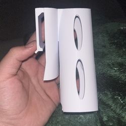 It does come apart slide in slides out it’s for hook onto your shorts. Anything you could hook onto hook onto your short belt or anything? It’s a good