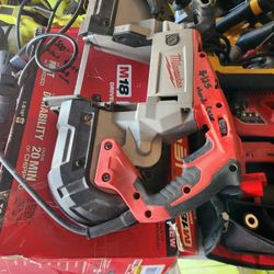 Milwaukee CORDED band Saw With Hard Case