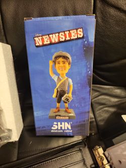  Disney  NEWSIES  O BOBBLEHEAD  KING  OF  NEW YORK