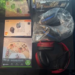 PlayStation Headsets,JBL earbuds. OPEN TO OFFERS