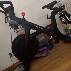Peloton Bike