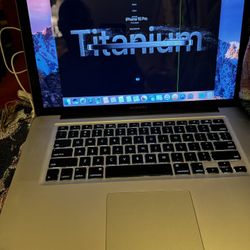 2011🎈15” MacBook Pro 2.5 Intel i7 💙8g Mem 500hd Storage 🎈