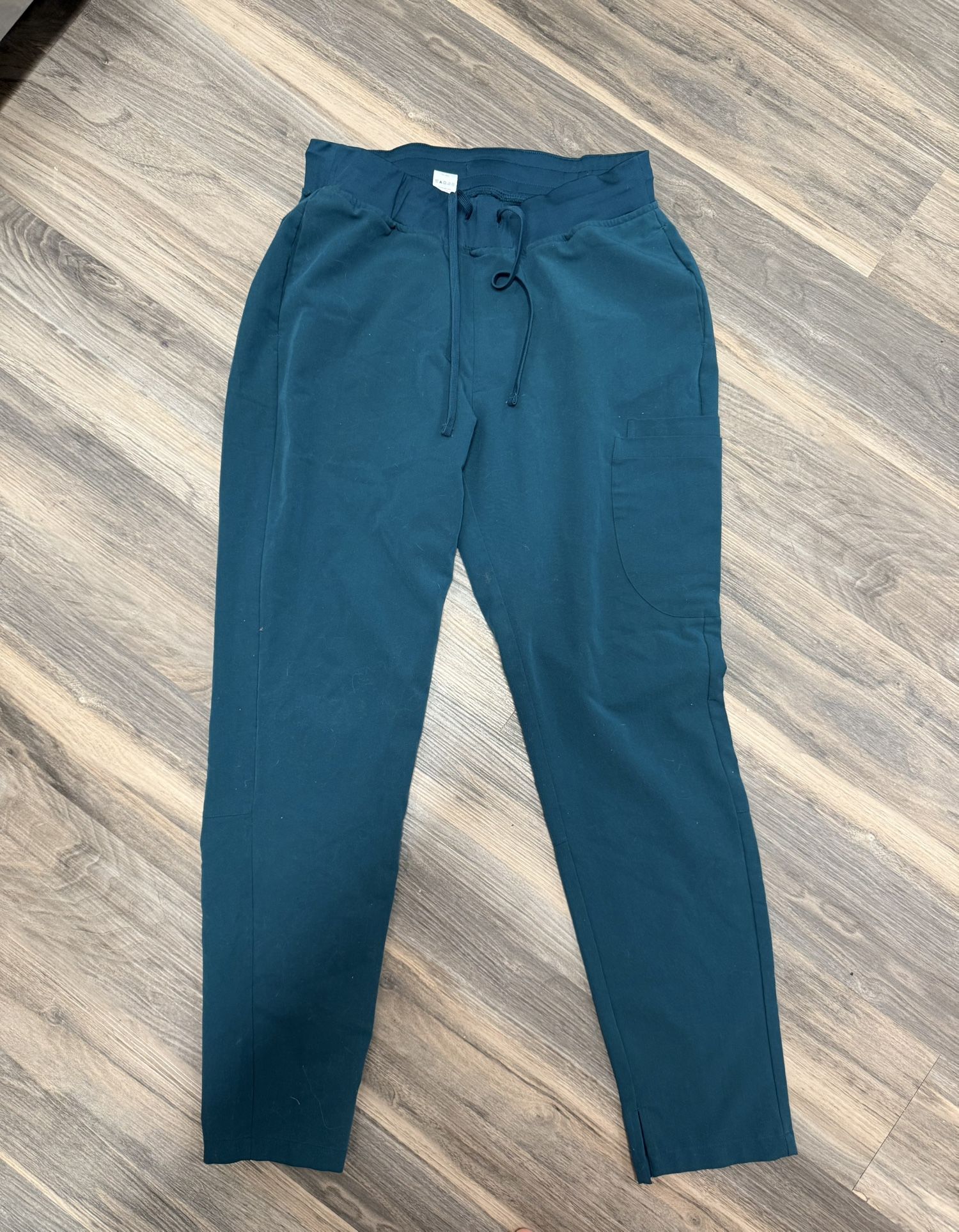 Mandala Medium Scrubs