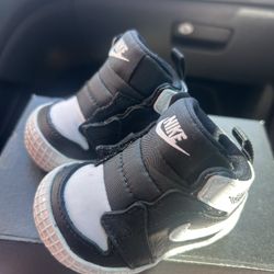 Jordan Air Jordan 1 Crib Bootie ‘black and white’ infant 