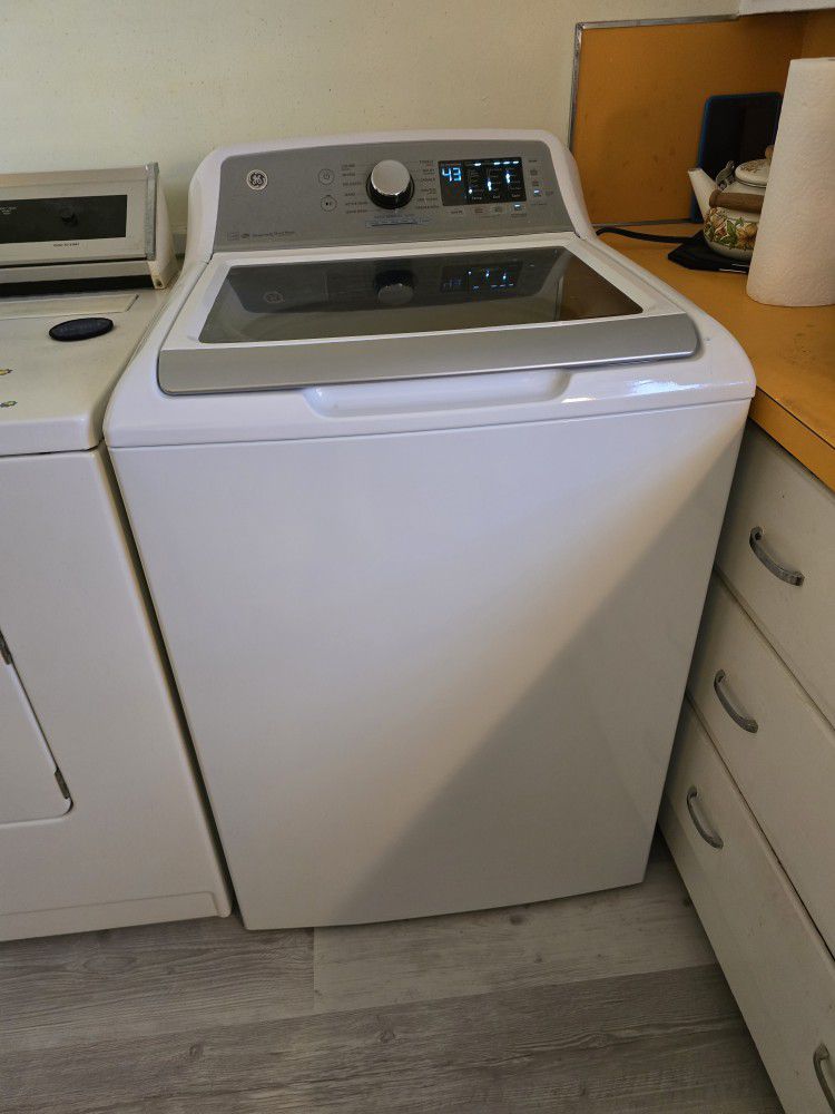 GE  Deep Fill Quiet Wash Washing Machine