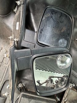 06 gmc savahna side Mirrors