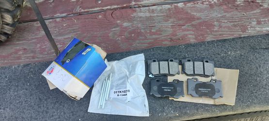 2021 infinity Q60 rear brake pads