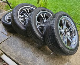 22 inch Giovanna rims with Pirelli Scorpion 285/45/22 tires