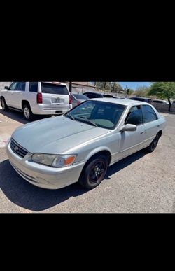 2000 Toyota Camry