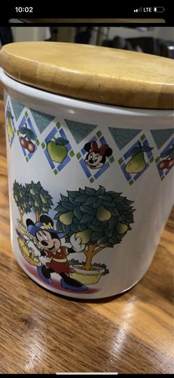 Minnie Mouse kitchen jar