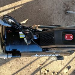 Husky
8 Gallon 150PSI Hotdog Air
Compressor