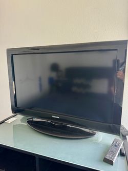 Toshiba TV & remote control