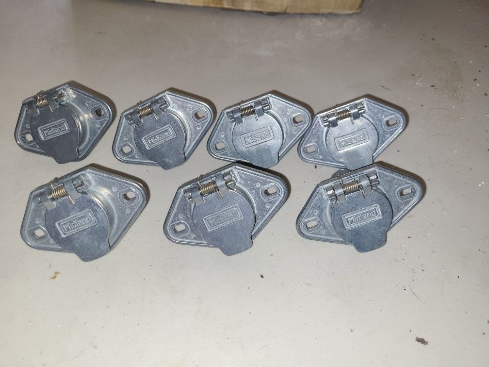 (7) Midland 4 Pin Trailer Plug Socket