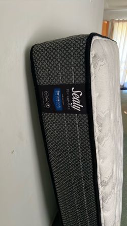 Full size mattress