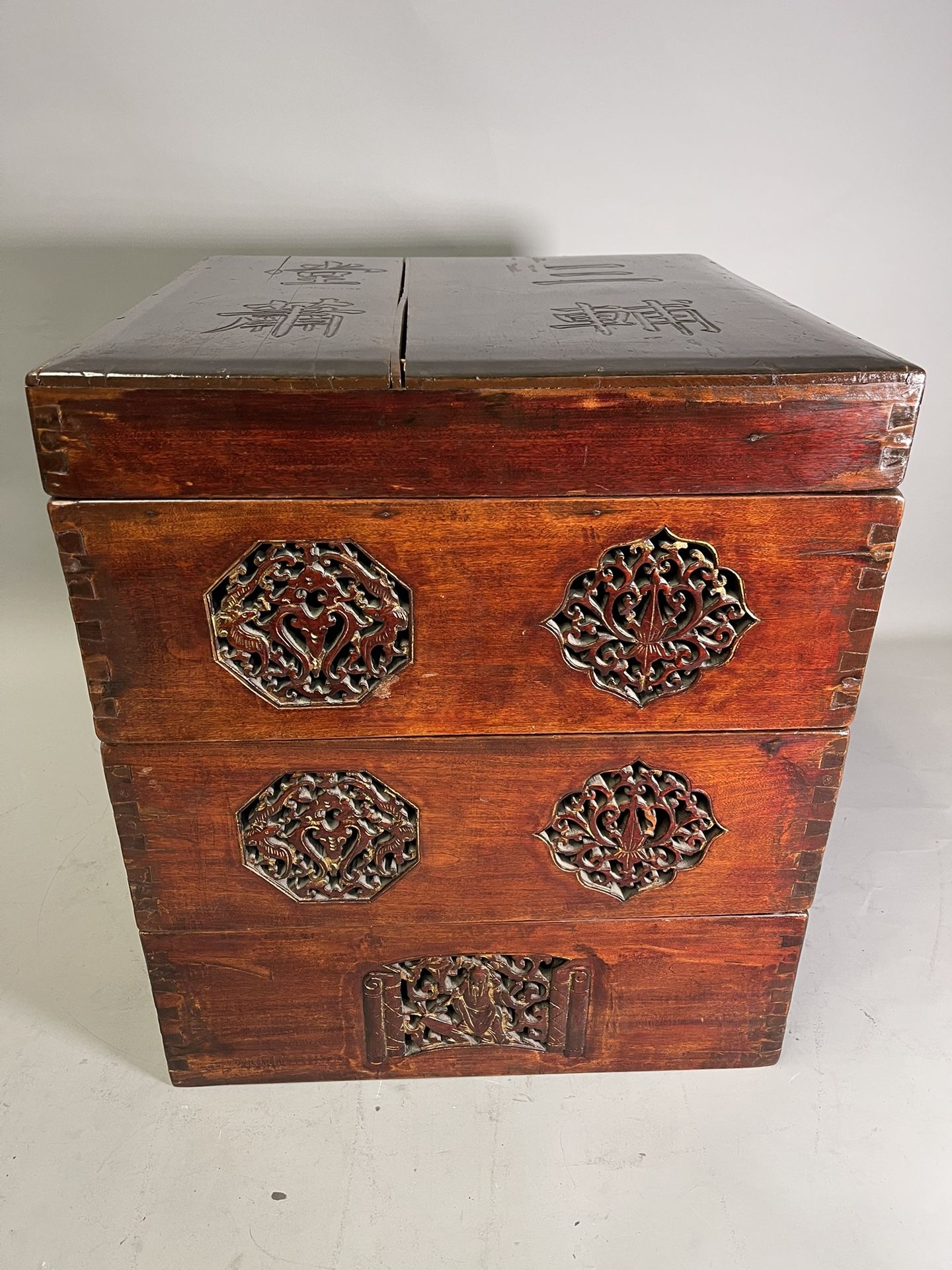 Antique Chinese Stacked Drawer Painted Wooden Carving Tiered Wedding Dowry Chest with Export Seal