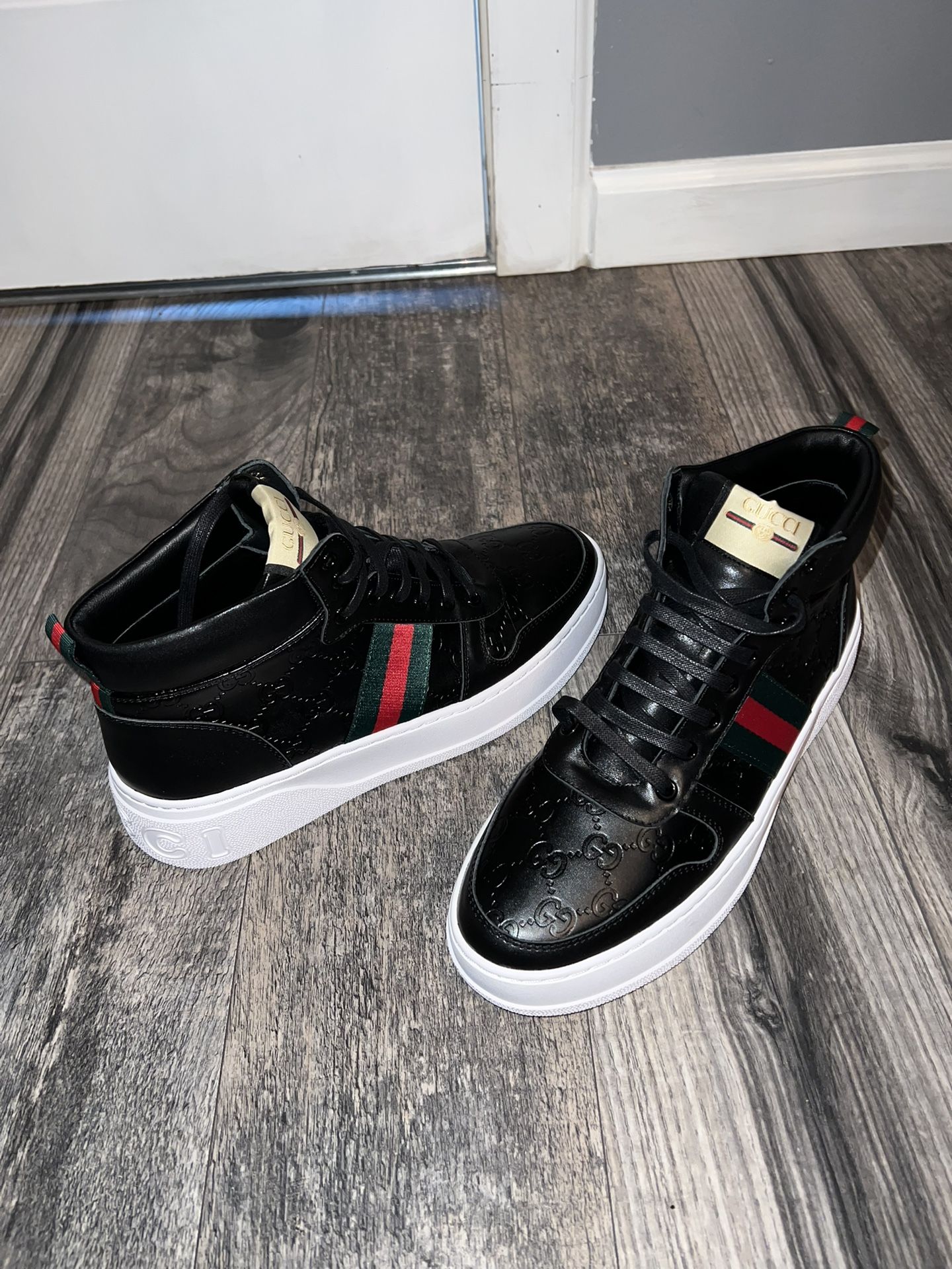 GUCCI SHOES