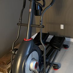 NEW Schwinn 430 Elliptical Machine