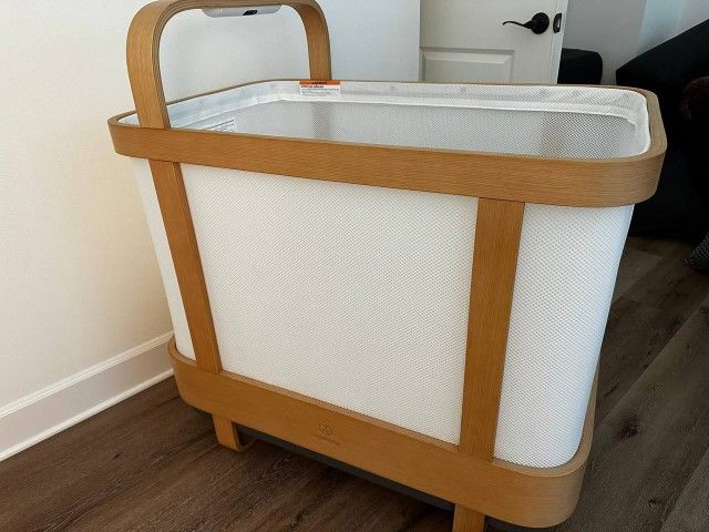 Cradlewise Smart Crib