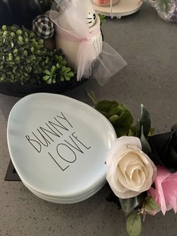 Rae Dunn Bunny 🐰 Love Plates