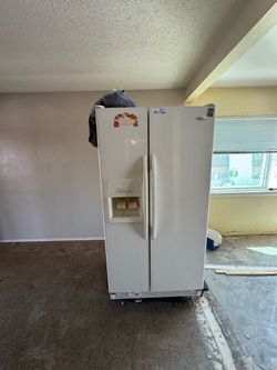 Free fridge 36”