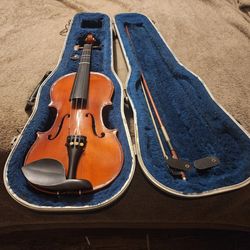 Used Violín W / Case