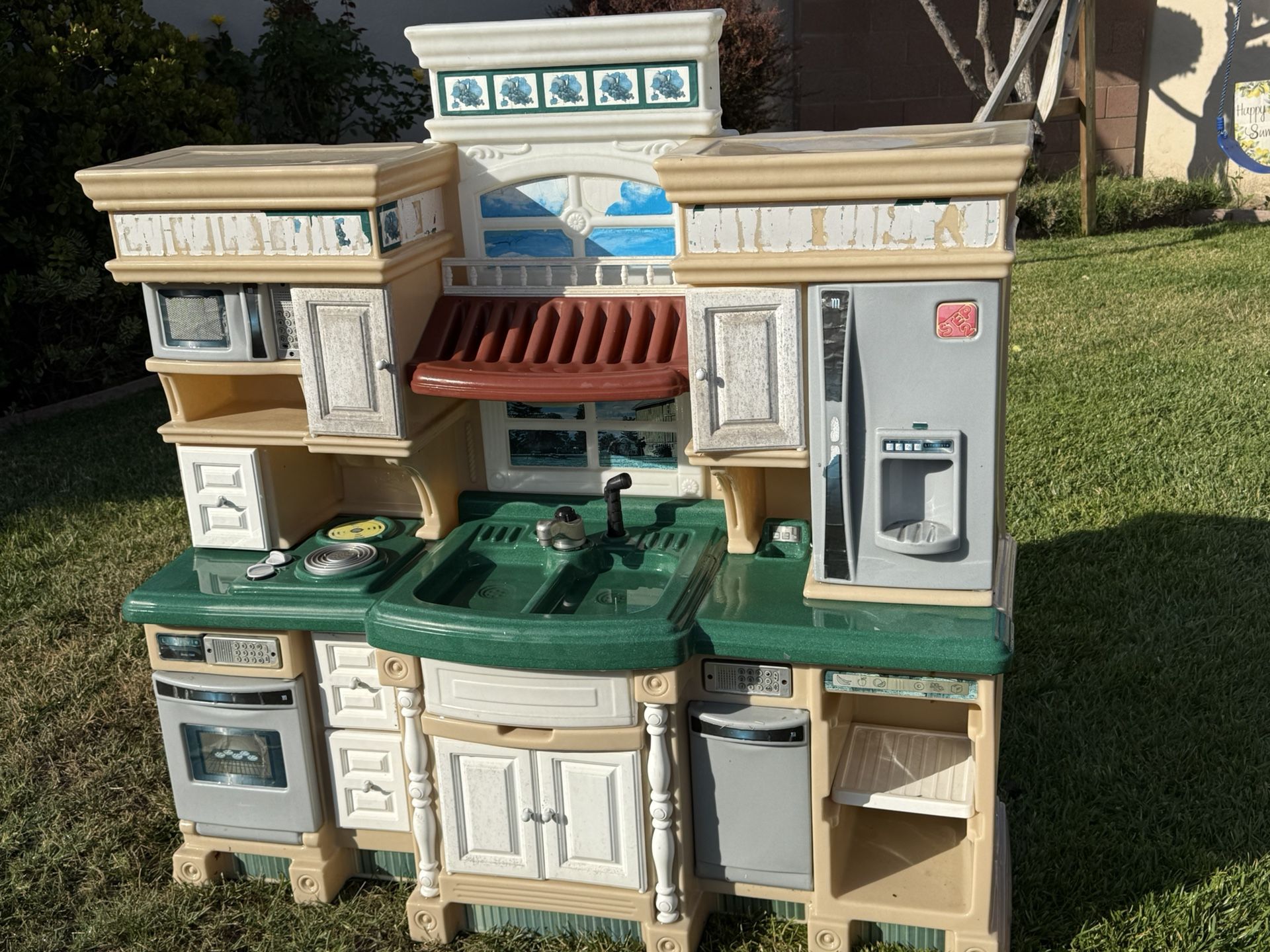 Play Kitchen