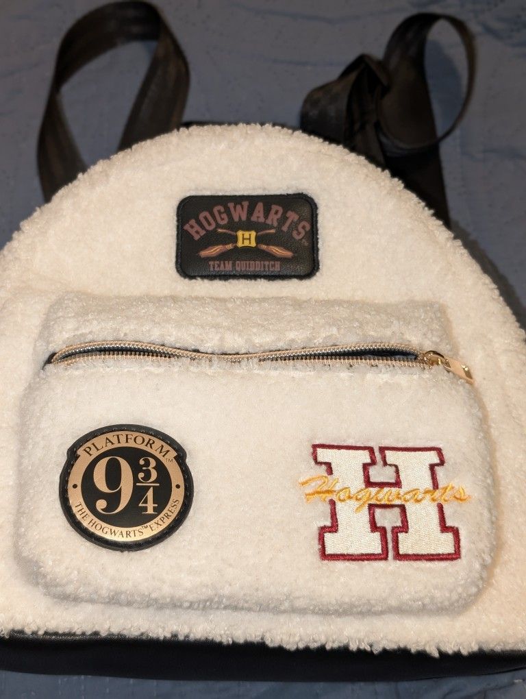 Hogwarts Fleece Backpack