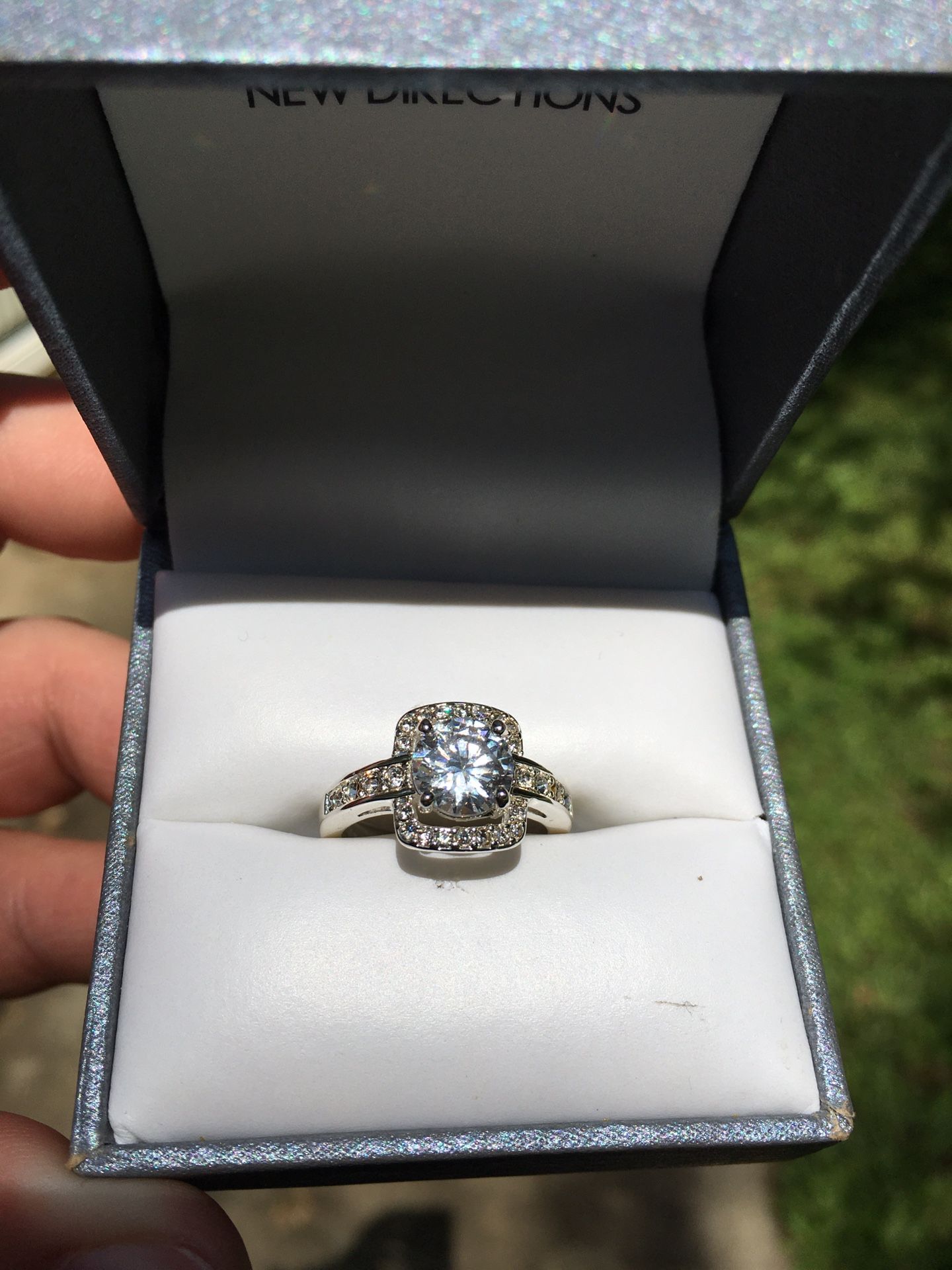 Size 7 diamond ring