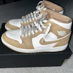 Jordan 1 Mid