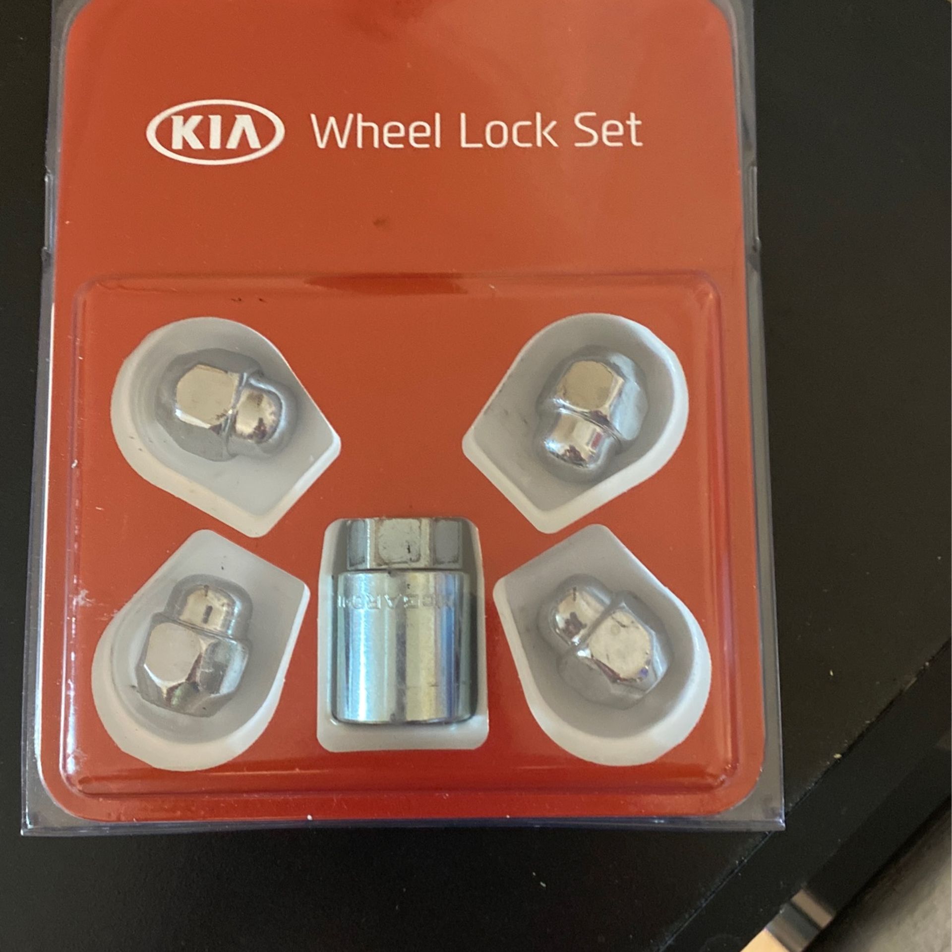 Kia Wheel Lock Set