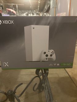 Xbox Series X 1TB SSD Console