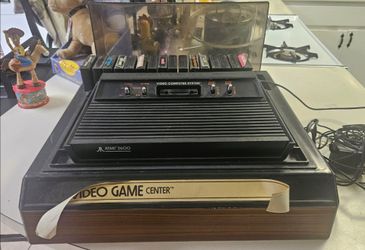 Atari 2600 with 16 games