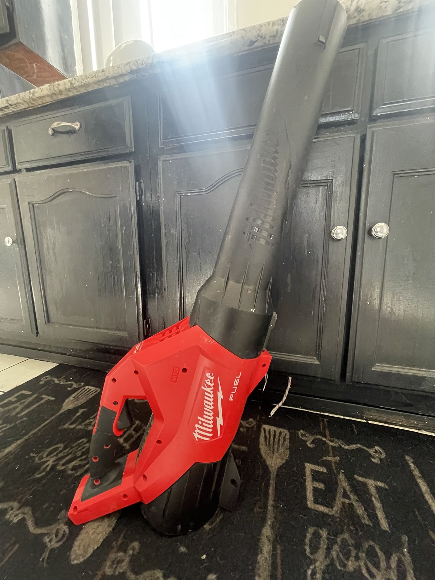 Milwaukee Fuel M 18 Leaf Blower